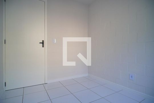 Quarto 1 de apartamento para alugar com 2 quartos, 47m² em São João Batista, São Leopoldo