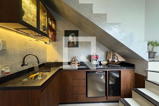 Sala de apartamento à venda com 2 quartos, 122m² em Jardim, Santo André
