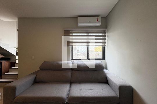 Sala de apartamento à venda com 2 quartos, 122m² em Jardim, Santo André