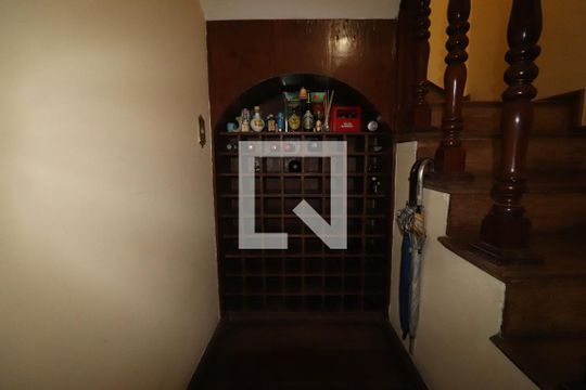 Adega de casa à venda com 3 quartos, 232m² em Santa Maria, Santo André