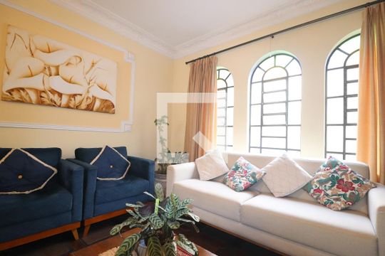 Sala de casa à venda com 3 quartos, 232m² em Santa Maria, Santo André