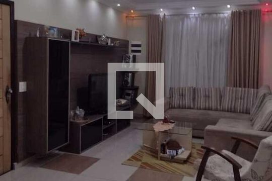 Casa para alugar com 3 quartos, 240m² em Jardim do Mar, São Bernardo do Campo