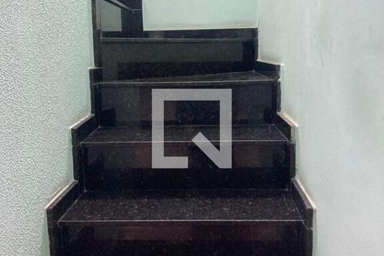 Casa para alugar com 3 quartos, 240m² em Jardim do Mar, São Bernardo do Campo