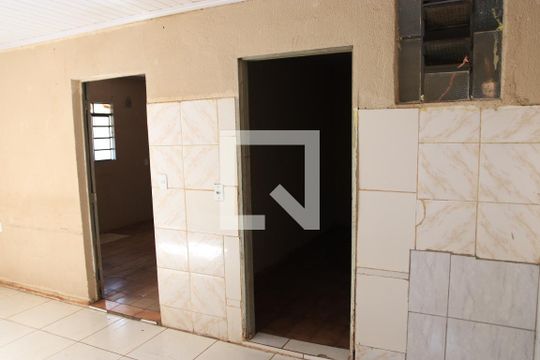 Cozinha de casa para alugar com 2 quartos, 40m² em Jardim Novo Mundo, Goiânia
