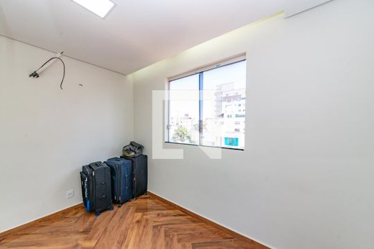 Quarto 1 de apartamento à venda com 3 quartos, 180m² em Cabral, Contagem
