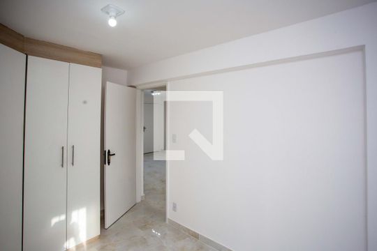 Quarto 2 de apartamento à venda com 2 quartos, 44m² em Jardim Rosinha, Diadema