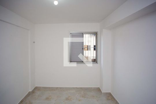 Quarto 1 de apartamento à venda com 2 quartos, 44m² em Jardim Rosinha, Diadema