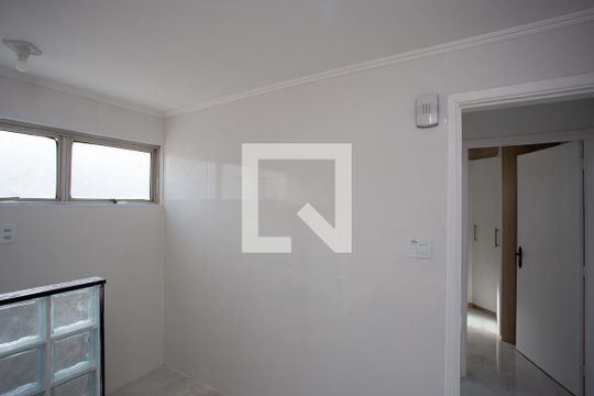 Cozinha de apartamento à venda com 2 quartos, 44m² em Jardim Rosinha, Diadema
