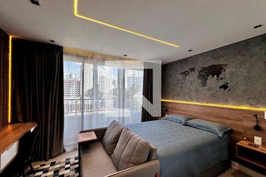 Quarto de kitnet/studio à venda com 1 quarto, 25m² em Santo Amaro, São Paulo