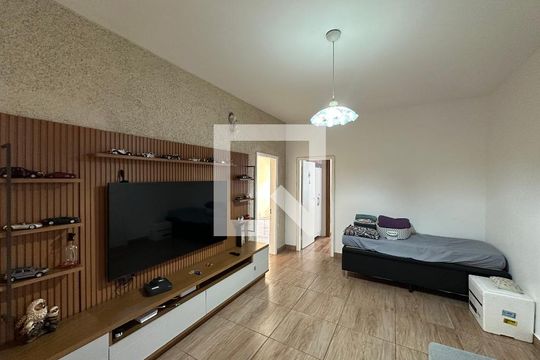 Casa à venda com 2 quartos, 180m² em Bonfim, Belo Horizonte
