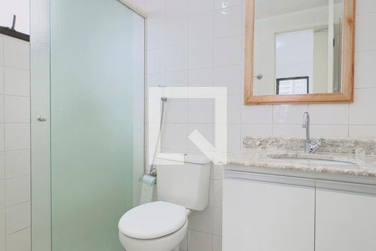 Banheiro da Suíte de apartamento para alugar com 2 quartos, 67m² em Vila Ema, São José dos Campos