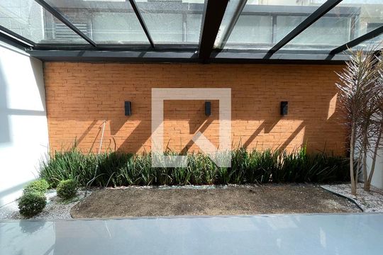 Área Externa de casa de condomínio para alugar com 3 quartos, 148m² em Parque Rincao, Cotia
