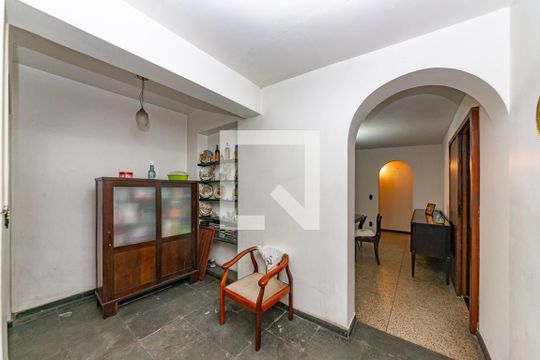 Copa de casa à venda com 5 quartos, 240m² em Carlos Prates, Belo Horizonte