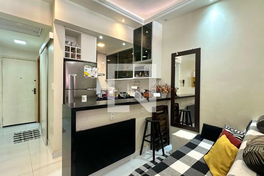 Sala de apartamento para alugar com 1 quarto, 30m² em Copacabana, Rio de Janeiro