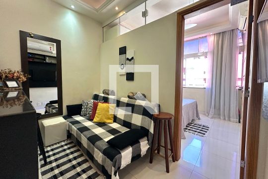 Sala de apartamento para alugar com 1 quarto, 30m² em Copacabana, Rio de Janeiro