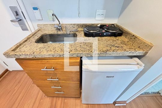Sala/Cozinha de apartamento à venda com 1 quarto, 69m² em Moema, São Paulo