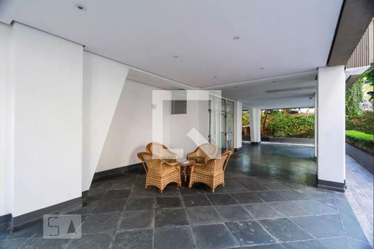 Hall social de apartamento à venda com 2 quartos, 50m² em Vila Campestre, São Paulo