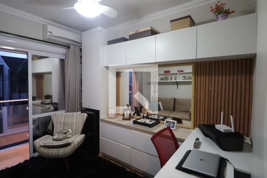 Quarto 2 de casa à venda com 3 quartos, 115m² em Igara, Canoas
