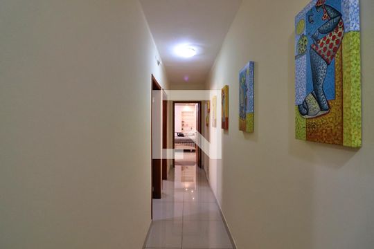 Corredor de casa para alugar com 3 quartos, 370m² em Baeta Neves, São Bernardo do Campo