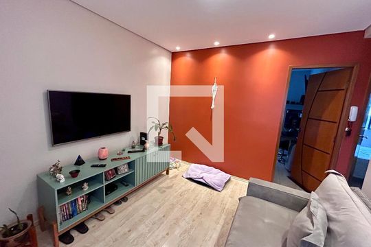 Sala de apartamento à venda com 2 quartos, 56m² em Jardim Vila Galvao, Guarulhos