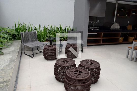 Área comum de kitnet/studio para alugar com 1 quarto, 25m² em Pinheiros, São Paulo