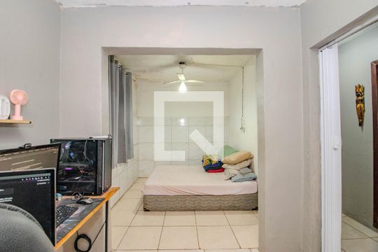 Quarto 2 de casa à venda com 5 quartos, 110m² em Jardim Carvalho, Porto Alegre