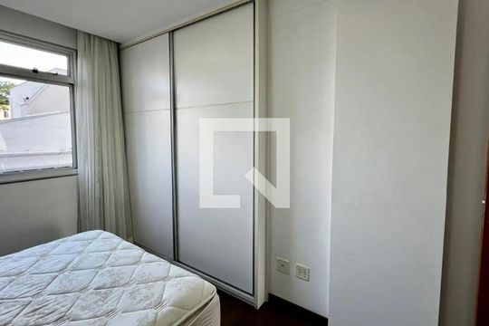 Quarto 2 de apartamento à venda com 4 quartos, 176m² em Esplanada, Belo Horizonte