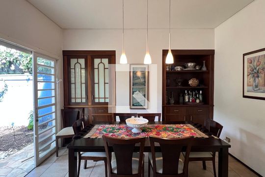 Sala de Jantar de casa à venda com 5 quartos, 230m² em Alto de Pinheiros, São Paulo