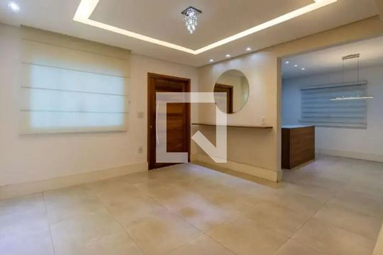 Sala de casa à venda com 2 quartos, 200m² em Cidade Patriarca, São Paulo