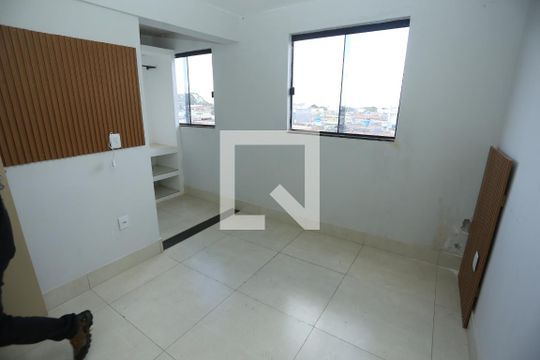 Quarto de apartamento à venda com 1 quarto, 47m² em Qnm 10, Brasília