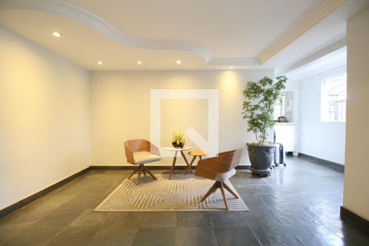 Hall social de apartamento para alugar com 3 quartos, 80m² em Vila Progredior, São Paulo