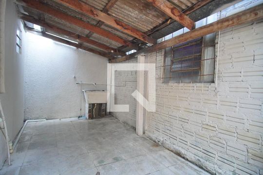 Area externa de casa à venda com 2 quartos, 50m² em Santos Dumont, São Leopoldo