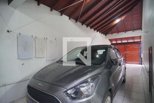 Garagem de casa à venda com 3 quartos, 150m² em Canudos, Novo Hamburgo