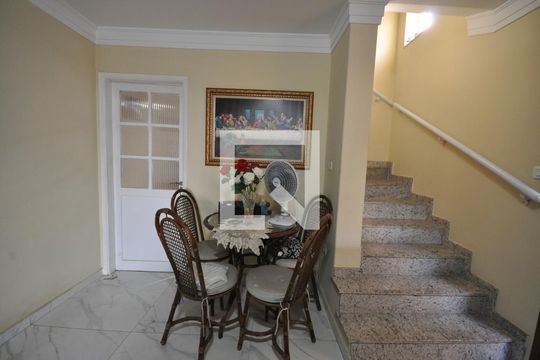 Sala de casa à venda com 3 quartos, 135m² em Parque Vitoria, São Paulo