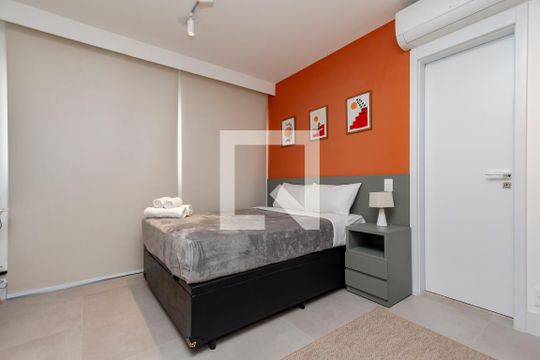 Studio de kitnet/studio para alugar com 1 quarto, 23m² em Santo Amaro, São Paulo