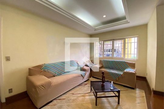 Casa à venda com 3 quartos, 150m² em Cidade Vargas, São Paulo