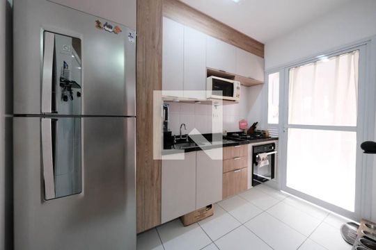 Sala/Cozinha de apartamento à venda com 2 quartos, 63m² em Vila Guilhermina, São Paulo