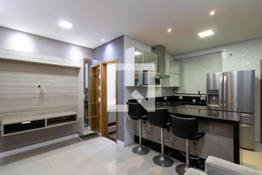 Sala de casa para alugar com 2 quartos, 100m² em Vila Augusta, Guarulhos