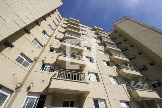 Fachada de apartamento para alugar com 1 quarto, 35m² em Vila Tolstoi, São Paulo