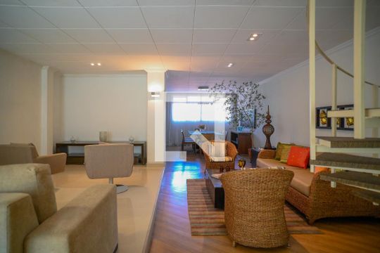 Sala de casa à venda com 3 quartos, 195m² em Aclimação, São Paulo