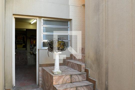 Quintal de casa à venda com 3 quartos, 195m² em Aclimação, São Paulo