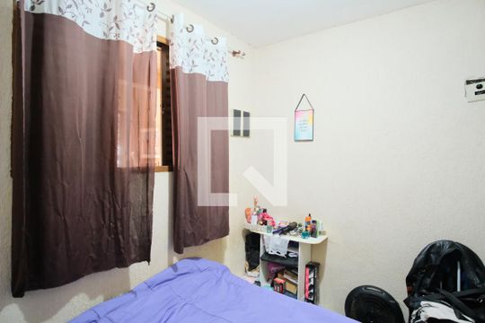 Quarto 2 de casa à venda com 5 quartos, 240m² em Vila Esperança, São Paulo