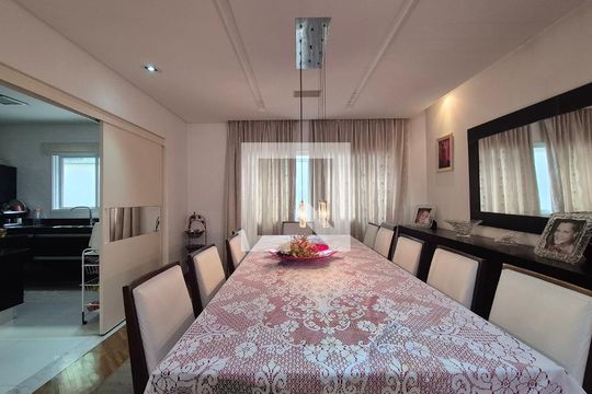 Sala de casa de condomínio à venda com 3 quartos, 470m² em Vila Gilda, Santo André