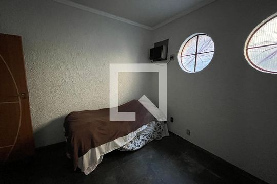 Quarto 1 de casa à venda com 4 quartos, 600m² em Cocotá, Rio de Janeiro