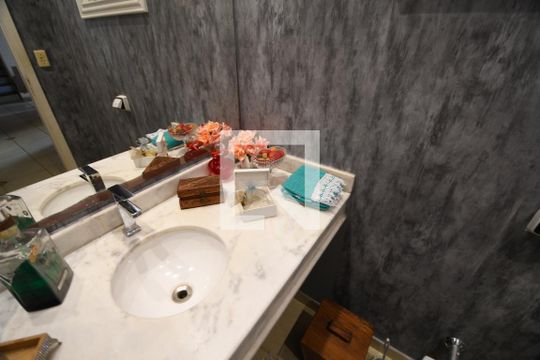 Lavabo de casa de condomínio à venda com 3 quartos, 192m² em Loteamento Caminhos de San Conrado (sousas), Campinas