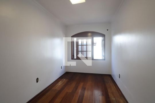 Quarto 1 de casa para alugar com 5 quartos, 600m² em Marechal Rondon, Canoas