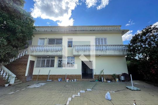 Área comum de casa para alugar com 2 quartos, 890m² em Jardim Central, Cotia