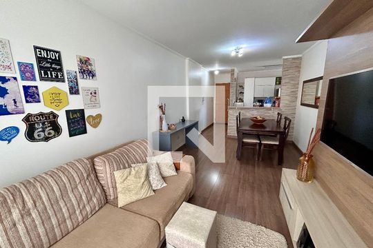 Sala de apartamento à venda com 2 quartos, 75m² em Gopouva, Guarulhos