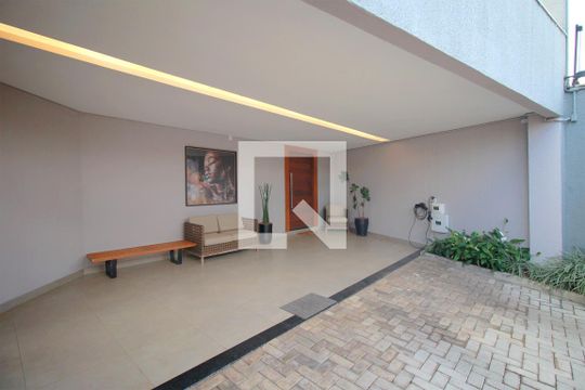Garagem de casa à venda com 3 quartos, 360m² em Santa Lúcia, Belo Horizonte