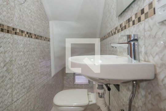 Lavabo de casa à venda com 3 quartos, 108m² em Vila Fachini, São Paulo